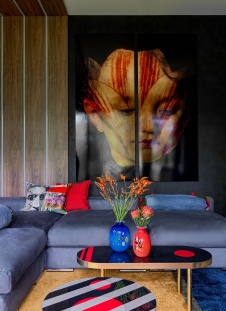 Фото интерьера гостиной квартиры в стиле фьюжн