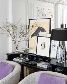 Фото интерьера гостиной квартиры в стиле неоклассика