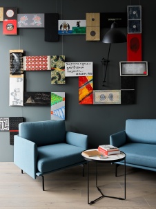 Фото интерьера кабинета квартиры в стиле минимализм