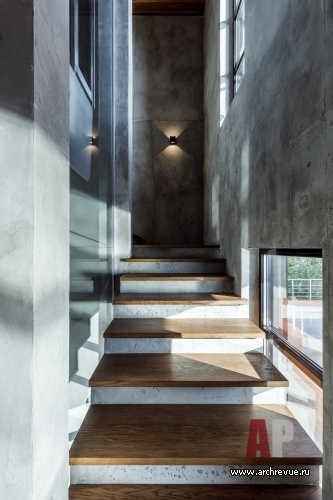 Фото лестницы дома в стиле фьюжн