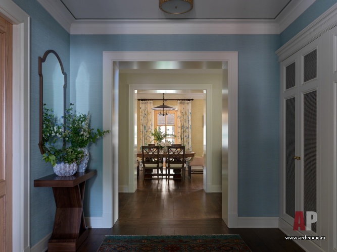 Фото интерьера входной зоны дома в американском стиле
