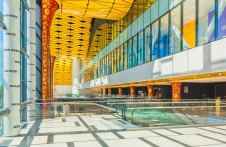 Фото интерьера холла спортивного комплекса в современном стиле