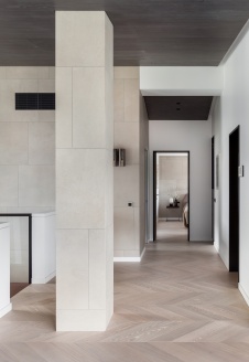 Фото интерьера коридора дома в стиле минимализм