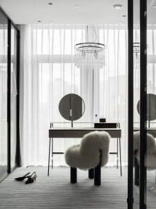 Фото интерьера гардеробной квартиры в стиле минимализм Фото интерьера будуара квартиры в стиле минимализм