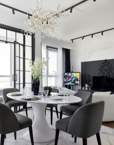 Фото интерьера столовой квартиры в стиле неоклассика