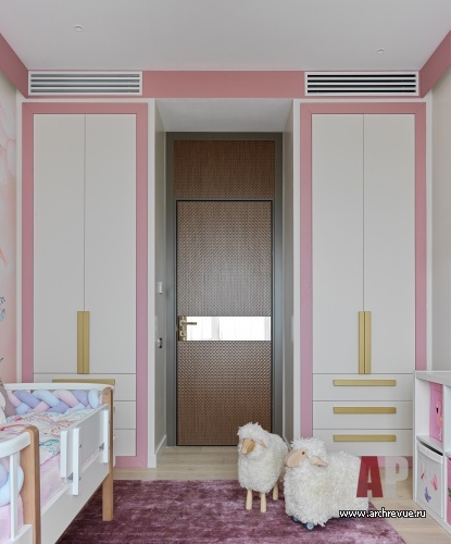 Фото интерьера детской квартиры в стиле неоклассика