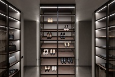 Фото интерьера гардеробной квартиры в стиле минимализм