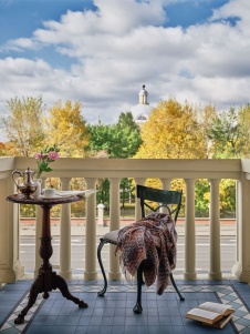 Фото интерьера балкона квартиры в стиле фьюжн