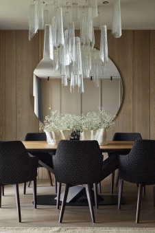 Фото интерьера столовой квартиры в стиле фьюжн