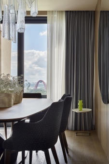 Фото интерьера столовой квартиры в стиле фьюжн