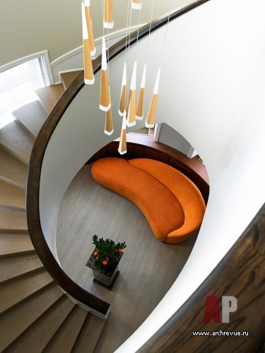 Фото интерьера лестницы дома в стиле фьюжн