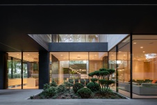 Фото фасада дома в стиле минимализм 