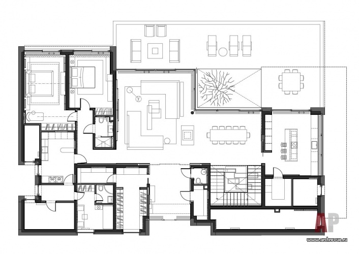 План первого этажа двухэтажного дома 