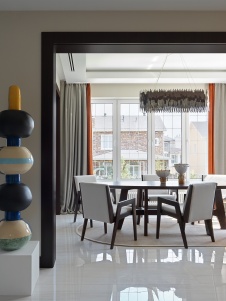 Фото интерьера столовой дома в стиле фьюжн