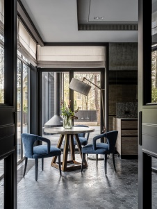 Фото интерьера кухни дома в стиле фьюжн 