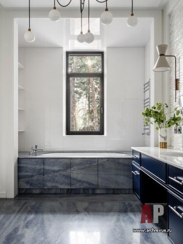 Фото интерьера санузла дома в стиле фьюжн