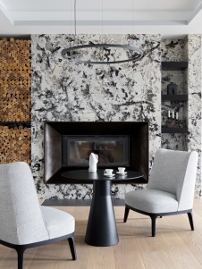 Фото интерьера каминной квартиры в стиле минимализм 