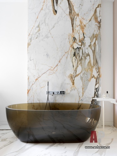 Фото интерьера ванной квартиры в стиле минимализм