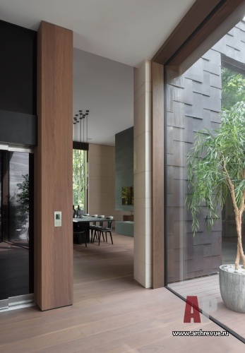 Фото интерьера гостиной дома в стиле минимализм