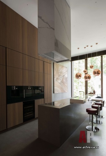 Фото интерьера кухни дома в стиле минимализм