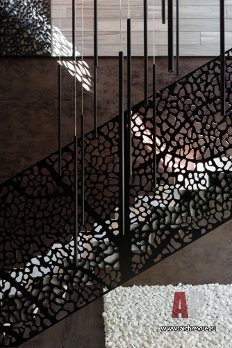 Фото лестницы дома в стиле минимализм 