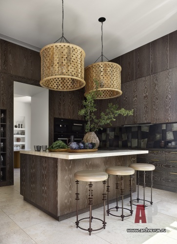 Фото интерьера кухни дома в средиземноморском стиле 