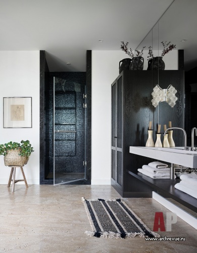 Фото интерьера санузла дома в средиземноморском стиле