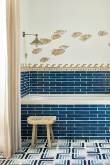 Фото интерьера ванной дома в средиземноморском стиле