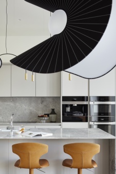 Фото интерьера кухни квартиры в стиле фьюжн 