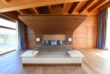Фото интерьера спальни дома в стиле эко