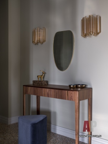 Фото интерьера входной зоны квартиры в стиле фьюжн