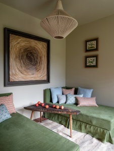 Фото интерьера гостевой дома в стиле неоклассика 