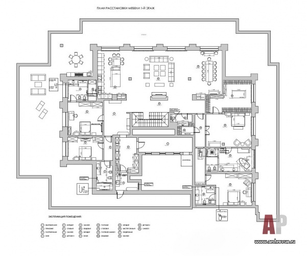 План первого этажа двухэтажного пентхауса. Общая площадь – 470 кв. м. Площадь открытой террасы – 700 кв. м.