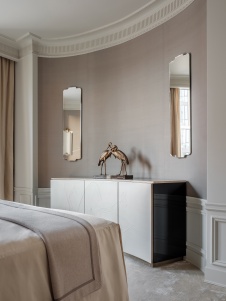 Фото интерьера спальни квартиры в стиле неоклассика 