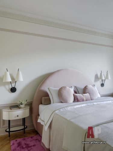 Фото интерьера детской квартиры в стиле неоклассика