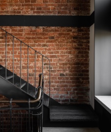 Фото лестницы пентхауса в стиле лофт