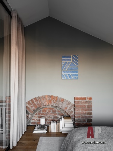 Фото интерьера спальни пентхауса в стиле лофт