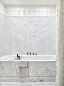 Фото интерьера ванной квартиры в американском стиле 