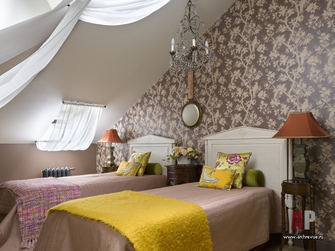 Фото интерьера детской дома в стиле неоклассика