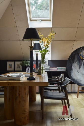 Фото интерьера кабинета дома в стиле неоклассика