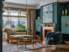 Фото интерьера гостиной дома в стиле фьюжн