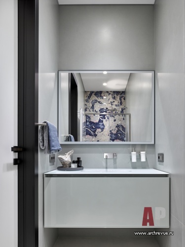 Фото интерьера санузла квартиры в стиле минимализм