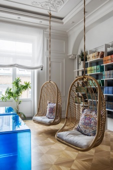 Фото интерьера гостиной квартиры в стиле фьюжн 