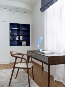 Фото интерьера гостевой спальни дома в стиле неоклассика