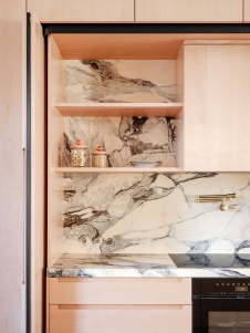 Фото интерьера кухни квартиры в стиле фьюжн 