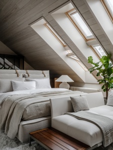 Фото интерьера мансарды дома в средиземноморском стиле