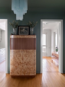 Фото интерьера входной зоны квартиры в стиле фьюжн 