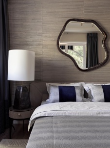 Фото интерьера гостевой спальни дома в стиле неоклассика