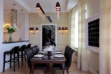 Фото интерьера столовой квартиры в стиле эклектика