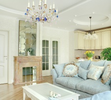 Фото интерьера каминной небольшой квартиры в неоклассике